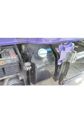 VOLVO VNL DEF TANK