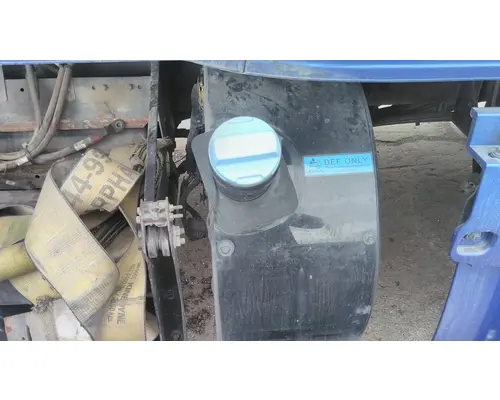 VOLVO VNL DEF TANK