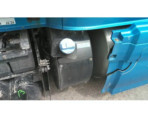 VOLVO VNL DEF TANK