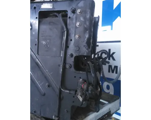 VOLVO VNL DEF TANK