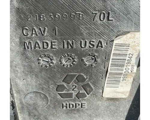VOLVO VNL DEF Tank