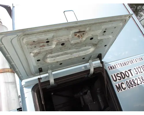 VOLVO VNL DOOR, COMPARTMENT