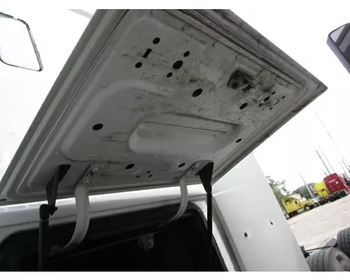 VOLVO VNL DOOR, COMPARTMENT