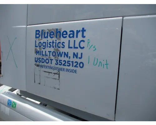 VOLVO VNL DOOR, COMPARTMENT