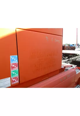VOLVO VNL DOOR, COMPARTMENT