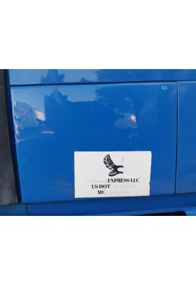 VOLVO VNL DOOR, COMPARTMENT