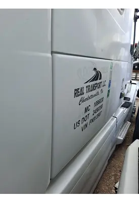 VOLVO VNL DOOR, COMPARTMENT