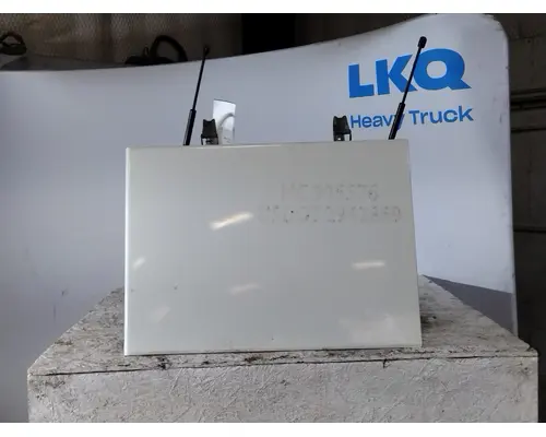 VOLVO VNL DOOR, COMPARTMENT