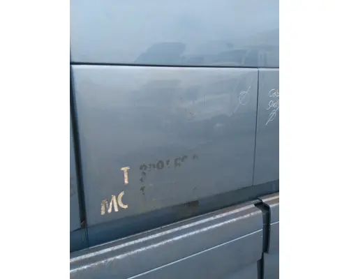 VOLVO VNL DOOR, COMPARTMENT
