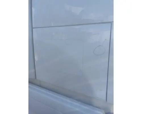 VOLVO VNL DOOR, COMPARTMENT