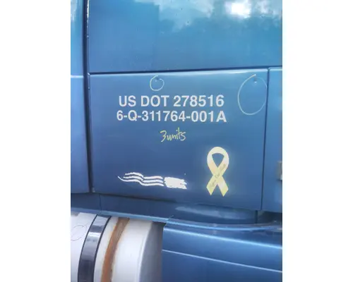 VOLVO VNL DOOR, COMPARTMENT