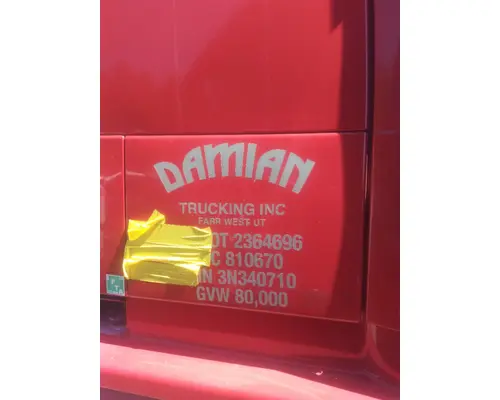 VOLVO VNL DOOR, COMPARTMENT
