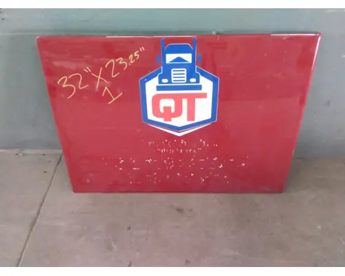 VOLVO VNL DOOR, COMPARTMENT