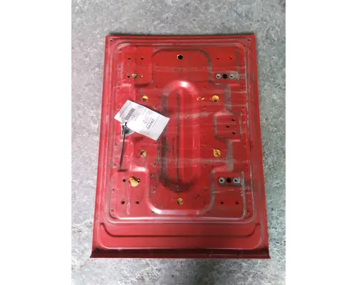 VOLVO VNL DOOR, COMPARTMENT