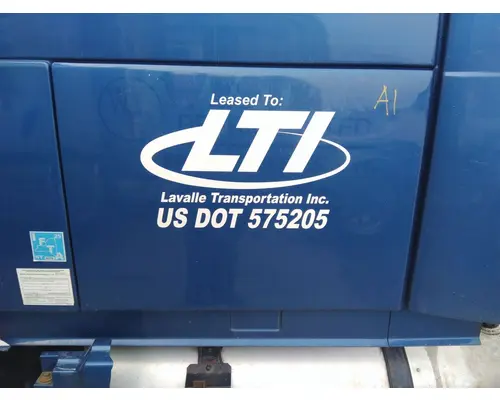 VOLVO VNL DOOR, COMPARTMENT