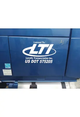 VOLVO VNL DOOR, COMPARTMENT