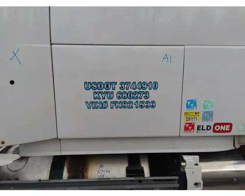 VOLVO VNL DOOR, COMPARTMENT