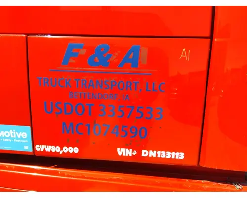VOLVO VNL DOOR, COMPARTMENT