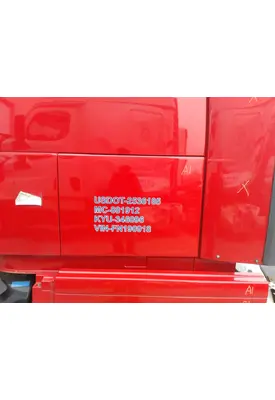 VOLVO VNL DOOR, COMPARTMENT