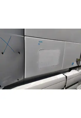 VOLVO VNL DOOR, COMPARTMENT
