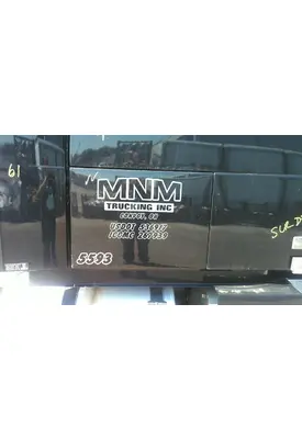 VOLVO VNL DOOR, COMPARTMENT