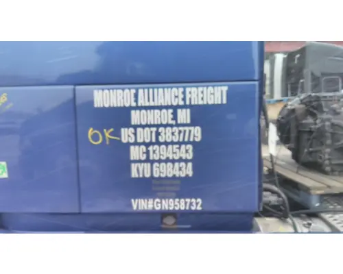 VOLVO VNL DOOR, COMPARTMENT