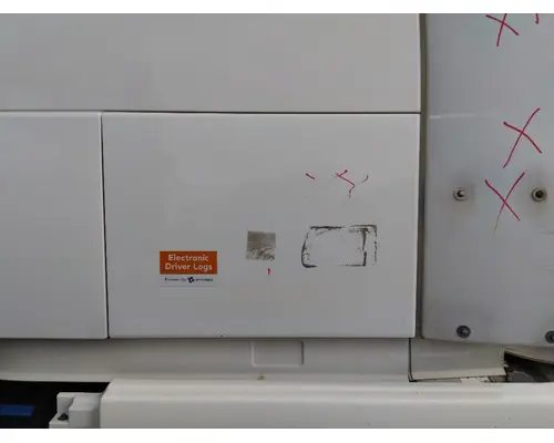 VOLVO VNL DOOR, COMPARTMENT