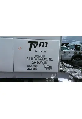 VOLVO VNL DOOR, COMPARTMENT