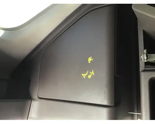 VOLVO VNL DOOR, COMPARTMENT