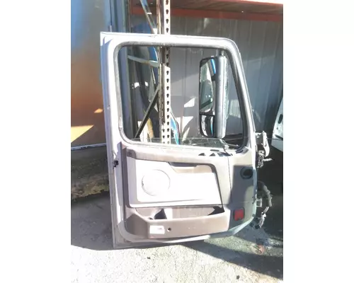 VOLVO VNL DOOR ASSEMBLY, FRONT