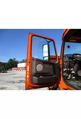 VOLVO VNL DOOR ASSEMBLY, FRONT
