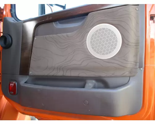 VOLVO VNL DOOR ASSEMBLY, FRONT