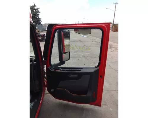 VOLVO VNL DOOR ASSEMBLY, FRONT