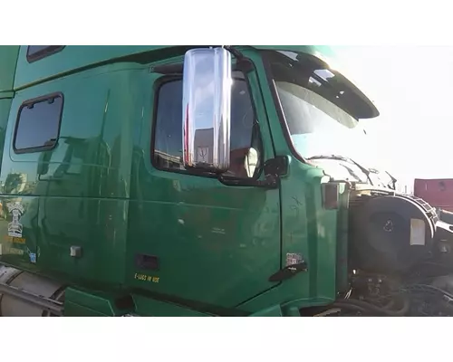 VOLVO VNL DOOR ASSEMBLY, FRONT