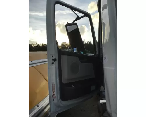 VOLVO VNL DOOR ASSEMBLY, FRONT