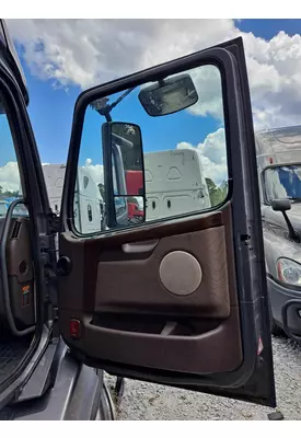 VOLVO VNL DOOR ASSEMBLY, FRONT