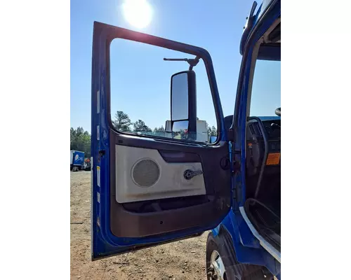 VOLVO VNL DOOR ASSEMBLY, FRONT