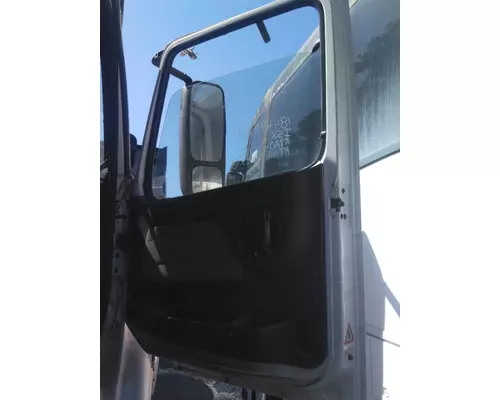 VOLVO VNL DOOR ASSEMBLY, FRONT