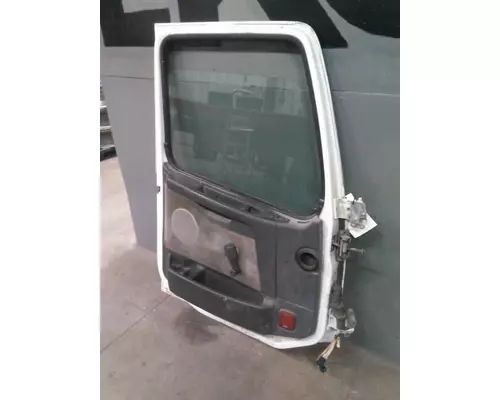 VOLVO VNL DOOR ASSEMBLY, FRONT