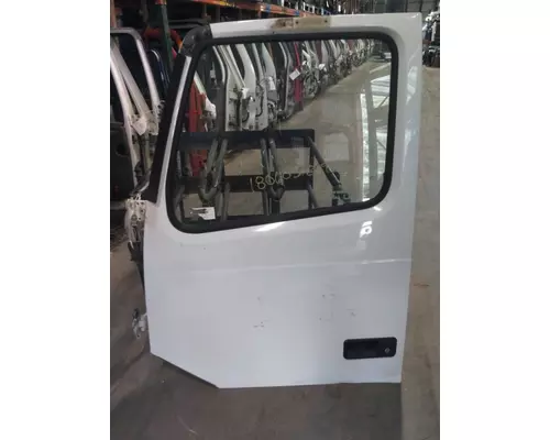 VOLVO VNL DOOR ASSEMBLY, FRONT