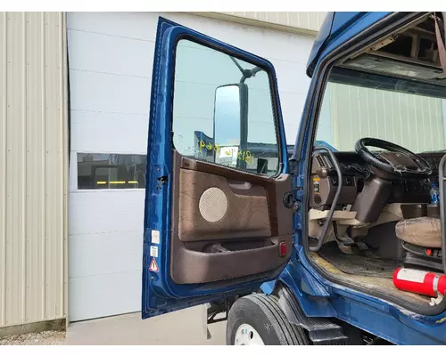 VOLVO VNL DOOR ASSEMBLY, FRONT