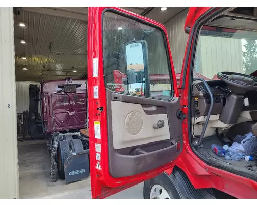 VOLVO VNL DOOR ASSEMBLY, FRONT