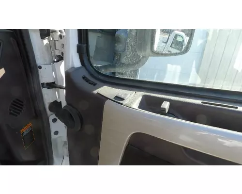 VOLVO VNL DOOR ASSEMBLY, FRONT