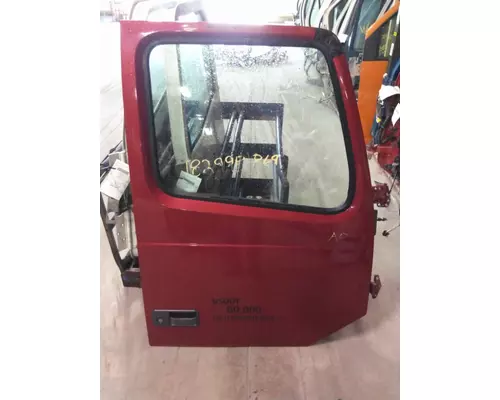VOLVO VNL DOOR ASSEMBLY, FRONT