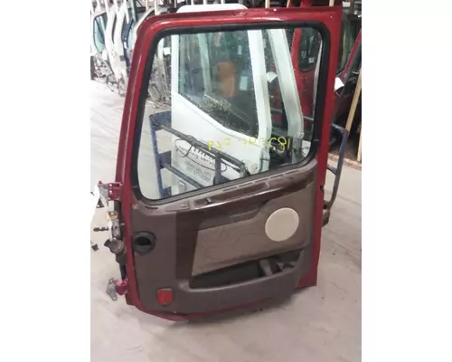 VOLVO VNL DOOR ASSEMBLY, FRONT