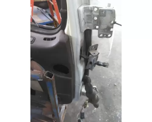 VOLVO VNL DOOR ASSEMBLY, FRONT