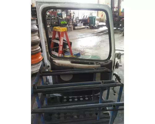 VOLVO VNL DOOR ASSEMBLY, FRONT