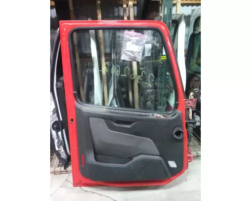 VOLVO VNL DOOR ASSEMBLY, FRONT