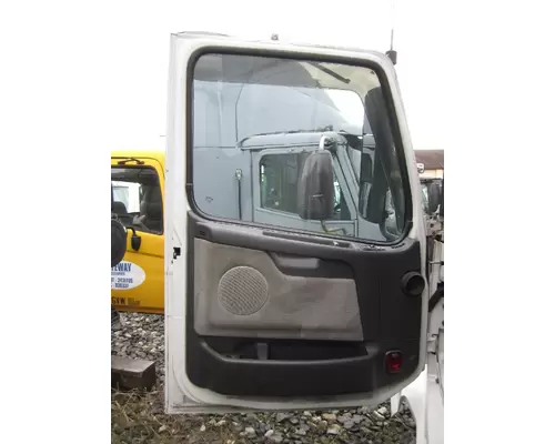 VOLVO VNL DOOR ASSEMBLY, FRONT