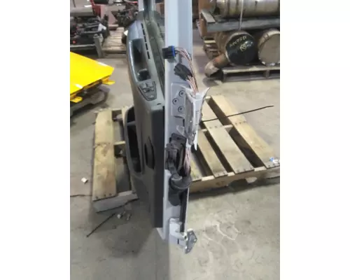 VOLVO VNL DOOR ASSEMBLY, FRONT